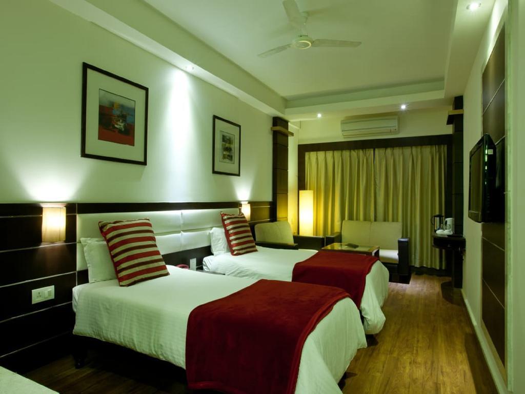 Surya Royal Hotel Кота Экстерьер фото