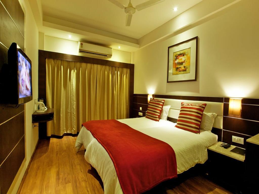 Surya Royal Hotel Кота Экстерьер фото