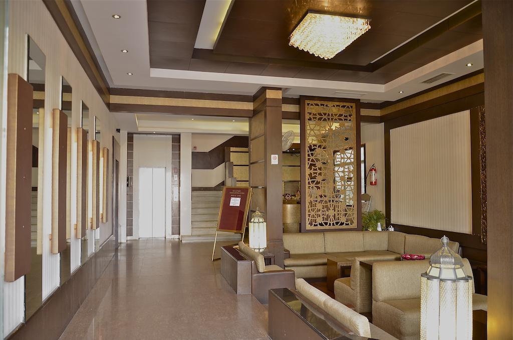 Surya Royal Hotel Кота Экстерьер фото