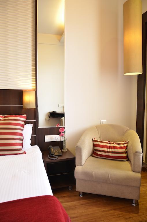 Surya Royal Hotel Кота Экстерьер фото