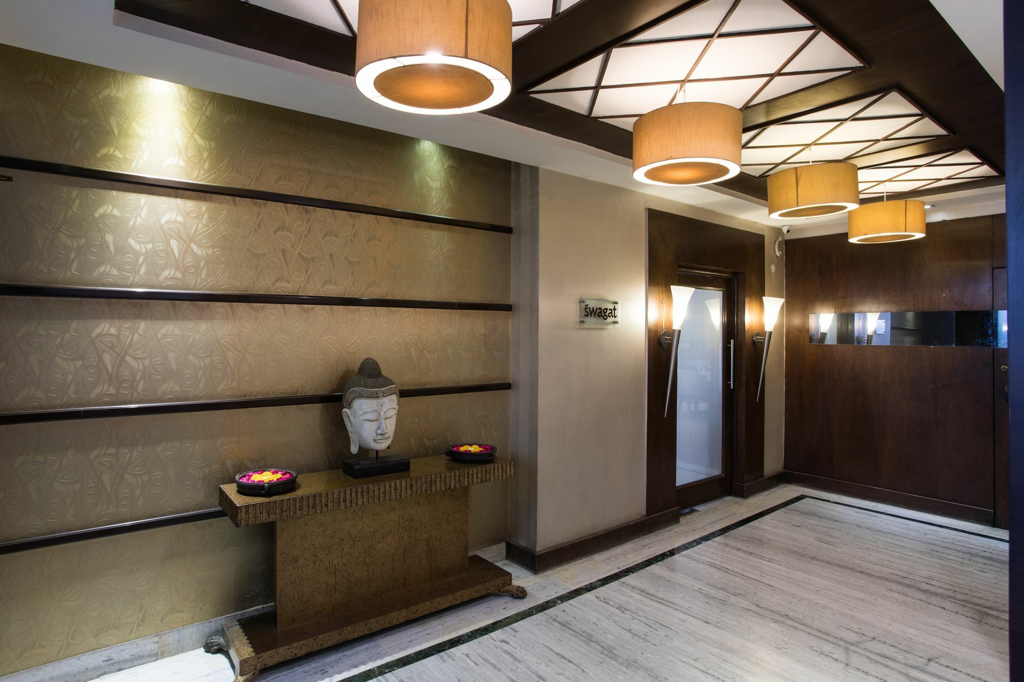 Surya Royal Hotel Кота Экстерьер фото